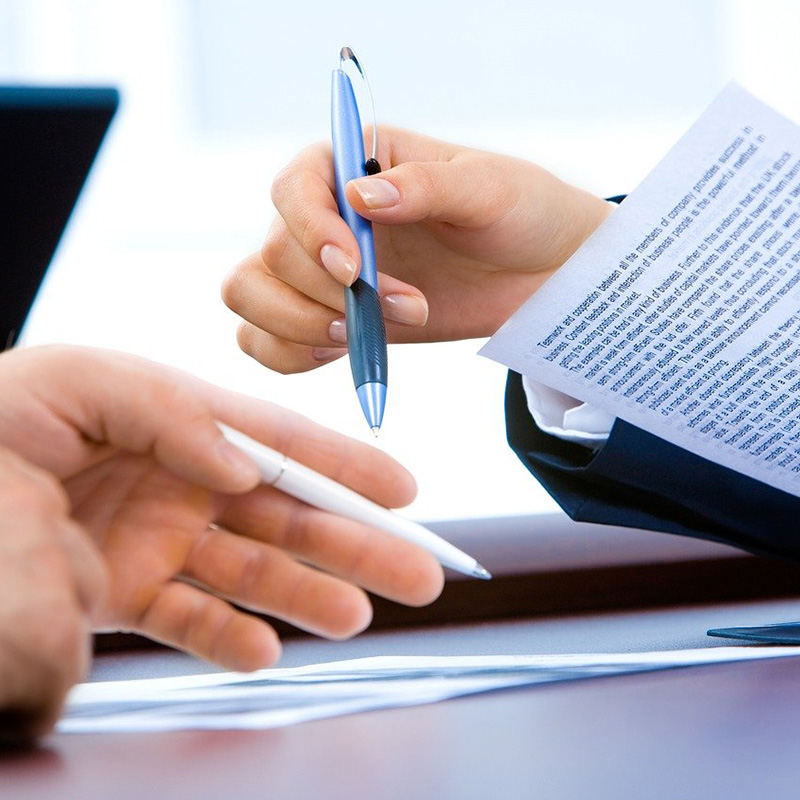 Expert Business Contract Lawyer